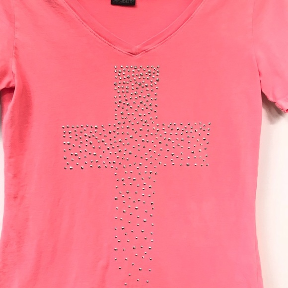 Daytrip Women’s V-neck Embellished Cross Tee - Picture 3 of 6